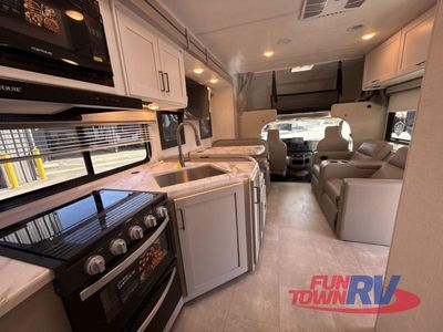 2026 Thor Motor Coach Quantum - Photo 40
