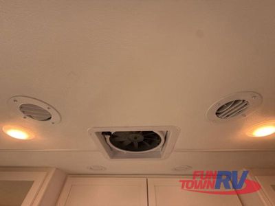 2026 Thor Motor Coach Quantum - Photo 56
