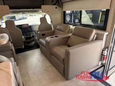 2026 Thor Motor Coach Quantum - Photo 17