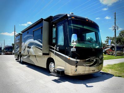 2011 Entegra Coach Aspire — front three-quarter view