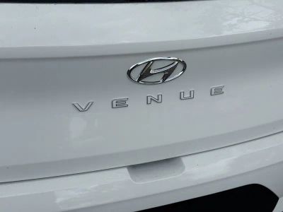 2026 Hyundai VENUE — photo 11 view