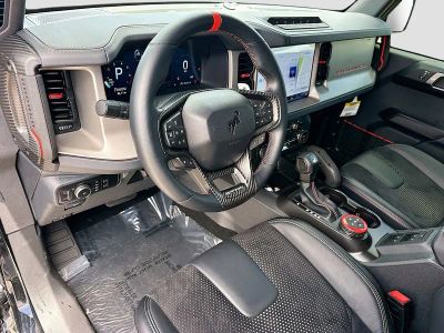2024 Ford Bronco — photo 9 view