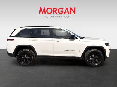 2026 Jeep Grand Cherokee — side profile view