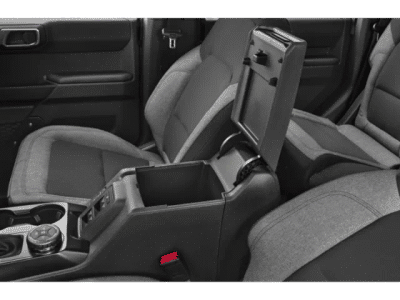 2025 Ford Bronco — photo 11 view