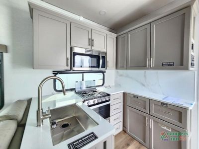 2026 Alliance RV Avenue — photo 15 view