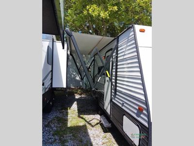 2023 Gulf Stream RV Friendship — photo 19 view
