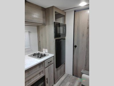 2023 Gulf Stream RV Friendship — photo 25 view