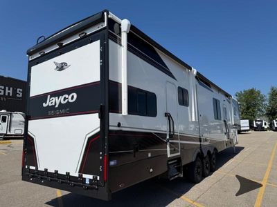2026 Jayco Seismic - Photo 4