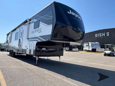 2026 Jayco Seismic - Photo 1