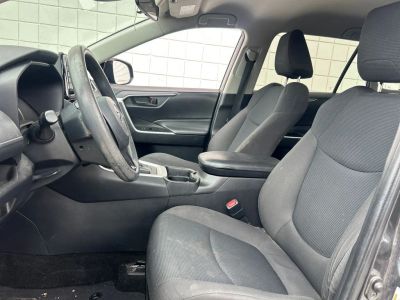 2021 Toyota RAV4 - Photo 3