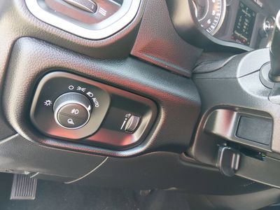2024 Ram 2500 — photo 13 view