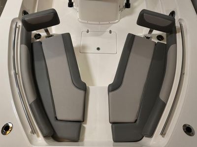 2024 Sea Born LX24 Center Console LE - Photo 6