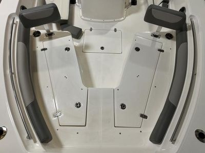 2024 Sea Born LX24 Center Console LE - Photo 7