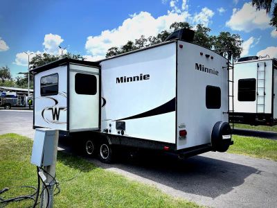 2019 Winnebago Minnie — rear three-quarter view