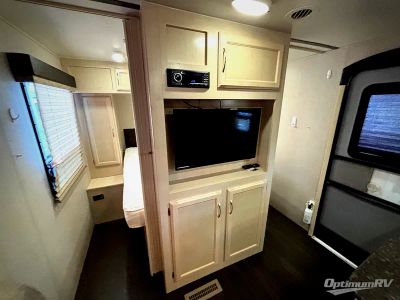 2019 Winnebago Minnie — photo 8 view