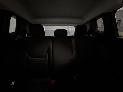 2023 Jeep Renegade - Photo 30