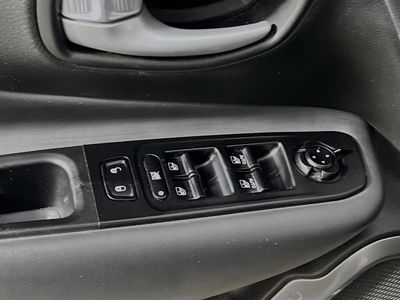 2023 Jeep Renegade - Photo 14