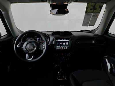 2023 Jeep Renegade - Photo 27