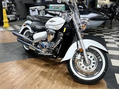 2025 Suzuki Boulevard C50T Special in GRAY — front three-quarter view