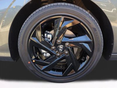 2026 Hyundai ELANTRA HYBRID — photo 11 view