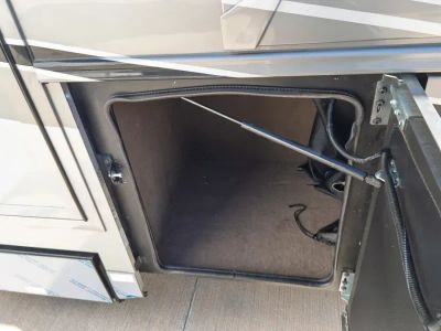 2026 Entegra CENTURION — photo 25 view