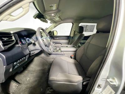 2024 Toyota Tundra — photo 12 view