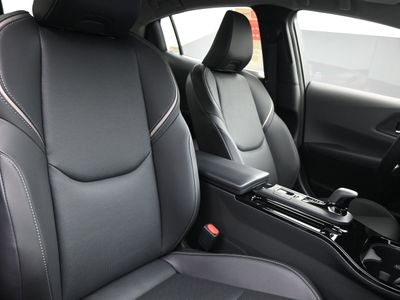 2026 Toyota Prius XLE Hatchback - Photo 16