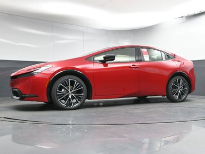 2026 Toyota Prius XLE Hatchback - Photo 18