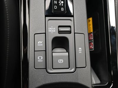 2026 Toyota Prius XLE Hatchback - Photo 11