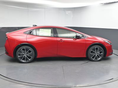 2026 Toyota Prius XLE Hatchback - Photo 8