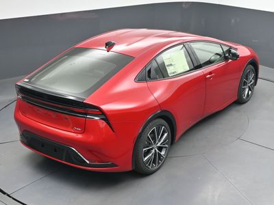 2026 Toyota Prius XLE Hatchback - Photo 30