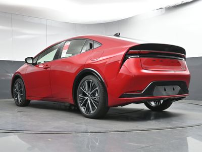 2026 Toyota Prius XLE Hatchback - Photo 24