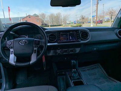 2020 Toyota Tacoma - Photo 17