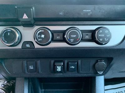 2020 Toyota Tacoma - Photo 26