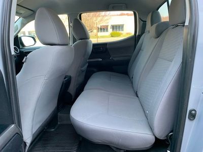 2020 Toyota Tacoma - Photo 28