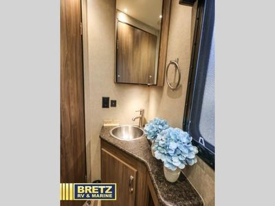 2019 Dynamax isata 3 - Photo 22