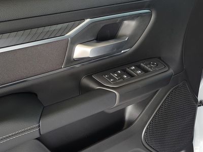 2026 Ram 1500 — photo 16 view