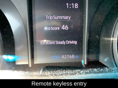 2021 Toyota Venza LE - Photo 20