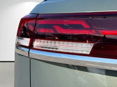 2026 Volkswagen Atlas Cross Sport — photo 10 view