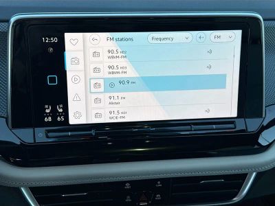 2026 Volkswagen Atlas Cross Sport — photo 32 view