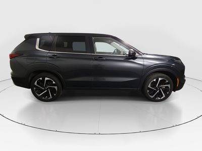 2024 Mitsubishi Outlander - Photo 8