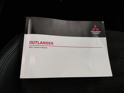 2024 Mitsubishi Outlander - Photo 19