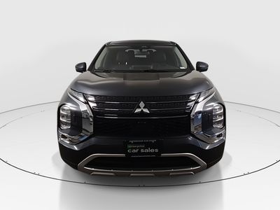 2024 Mitsubishi Outlander - Photo 2