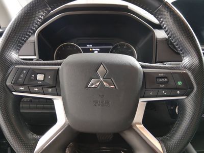 2024 Mitsubishi Outlander - Photo 12