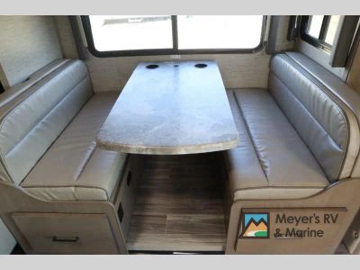 2022 Thor Motor Coach Four Winds - Photo 17