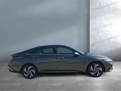 2026 Hyundai Elantra Hybrid — photo 7 view