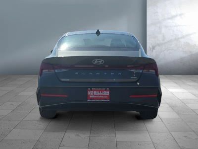2026 Hyundai Elantra Hybrid — detail view