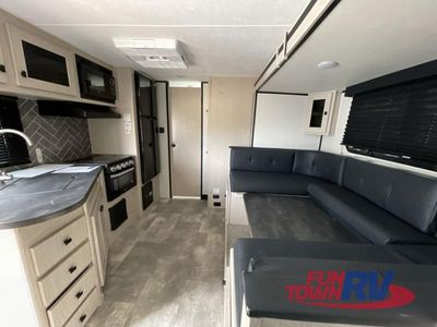 2023 Coachmen RV Apex Ultra-Lite - Photo 7