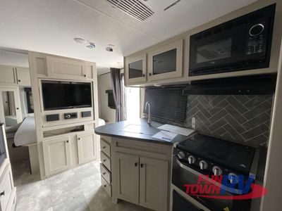 2023 Coachmen RV Apex Ultra-Lite - Photo 4