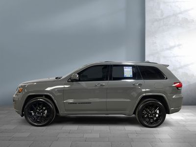 2020 Jeep Grand Cherokee — rear three-quarter view